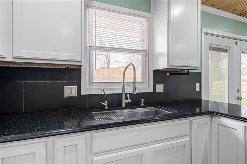 1701 NE 76th Street — photo 20