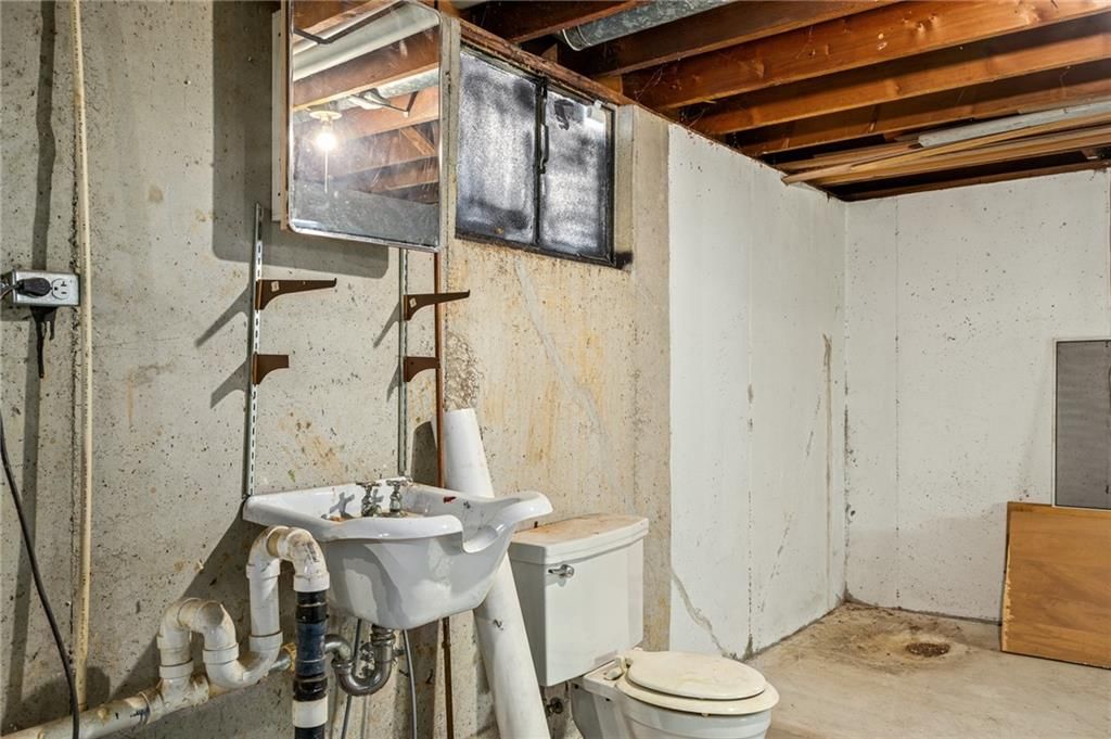 1701 NE 76th Street — photo 37
