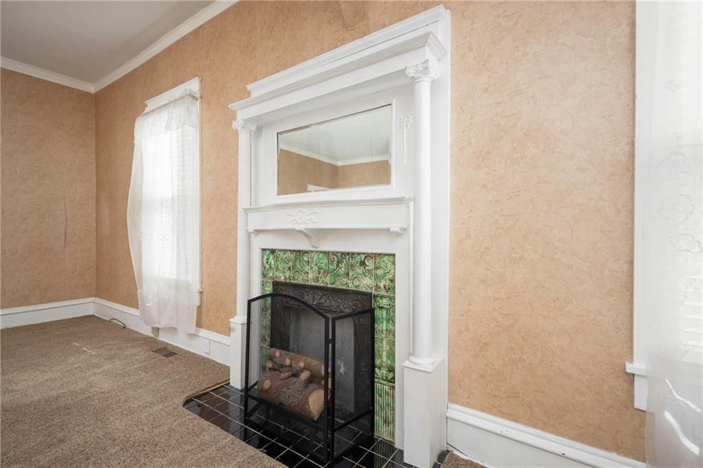 512 Grover Street — photo 10