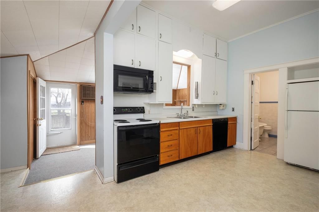 512 Grover Street — photo 22