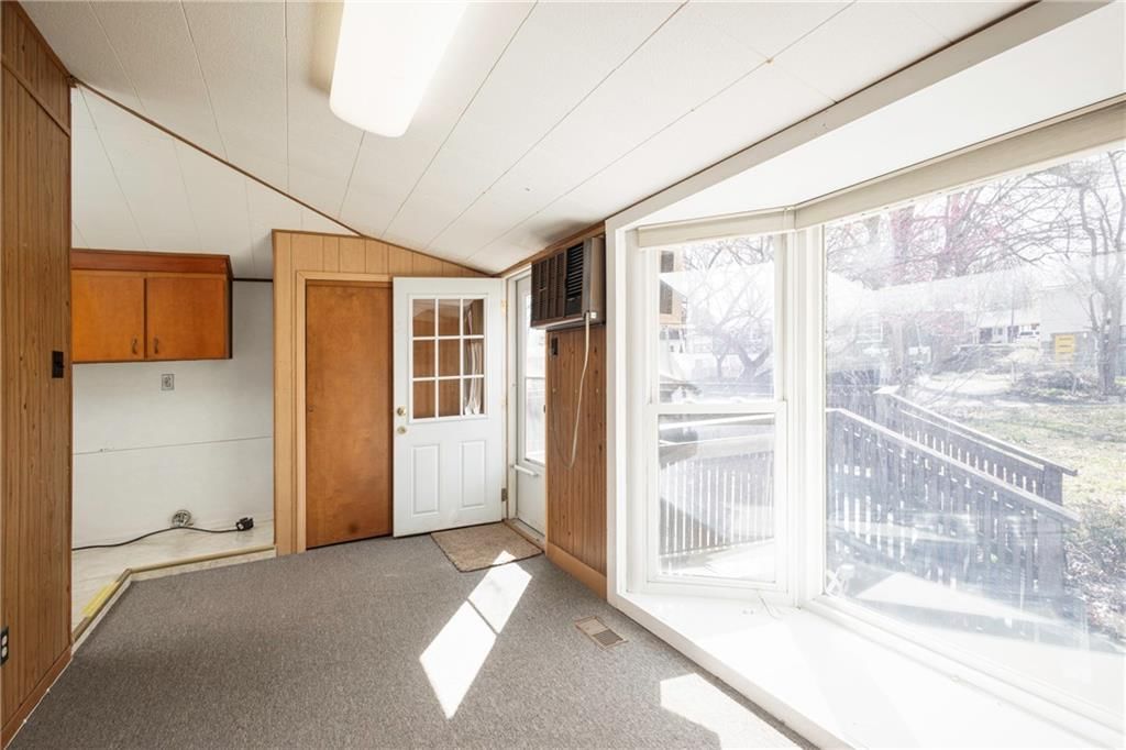 512 Grover Street — photo 26