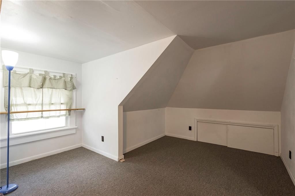 512 Grover Street — photo 32