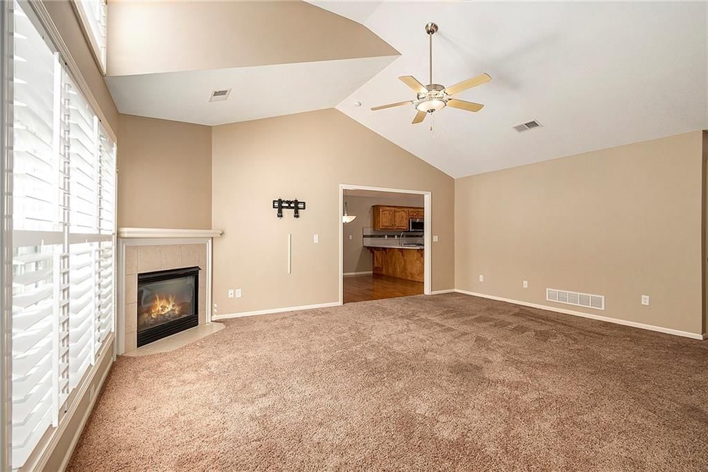 14146 W 151st Terrace — photo 5