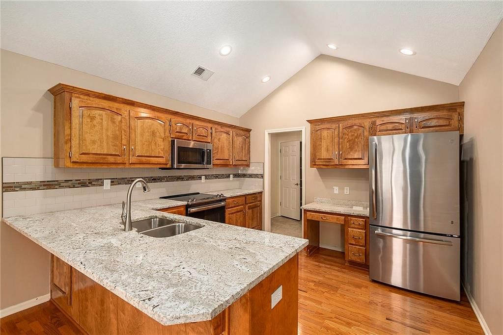 14146 W 151st Terrace — photo 9