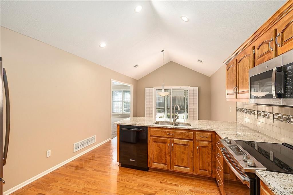 14146 W 151st Terrace — photo 10