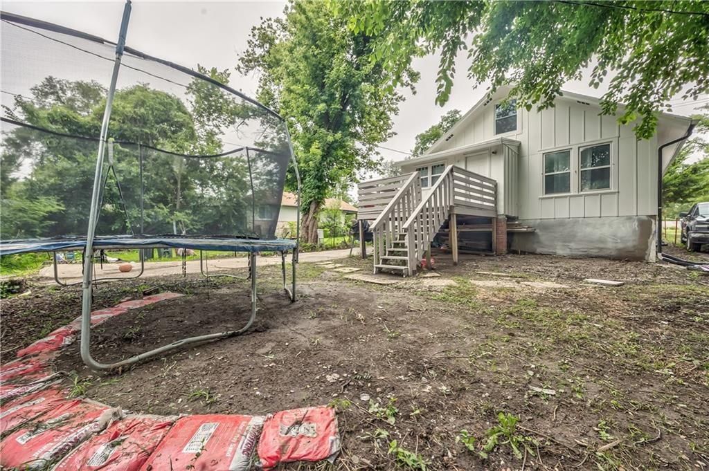 Photo 24 of 29 - 2937 N 27th Street
