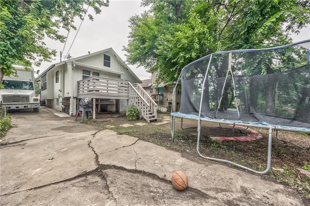 Photo 26 of 29 - 2937 N 27th Street