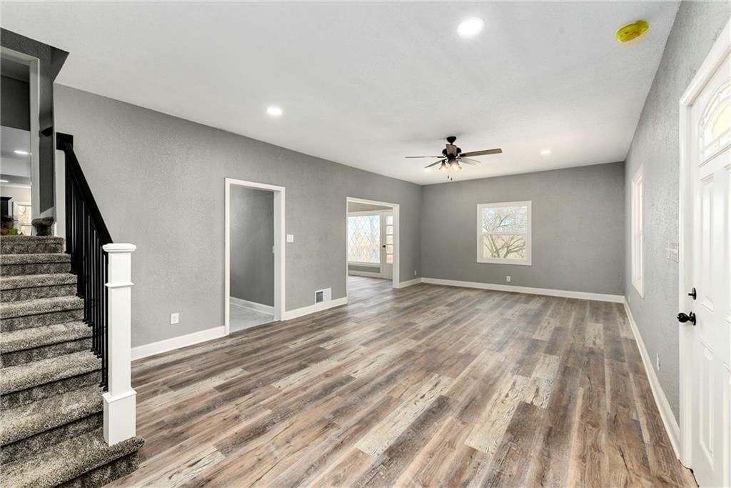 311 E Highway 224 Street — photo 10