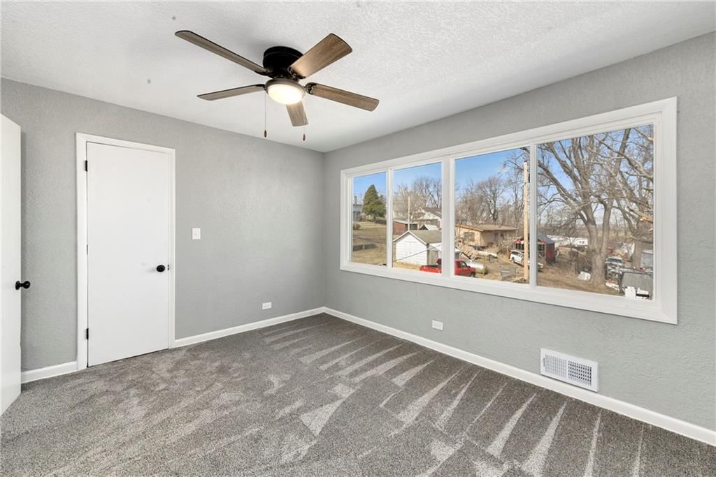 311 E Highway 224 Street — photo 25