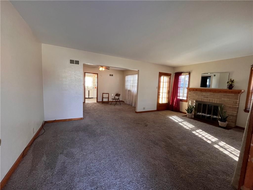915 S National Street — photo 30