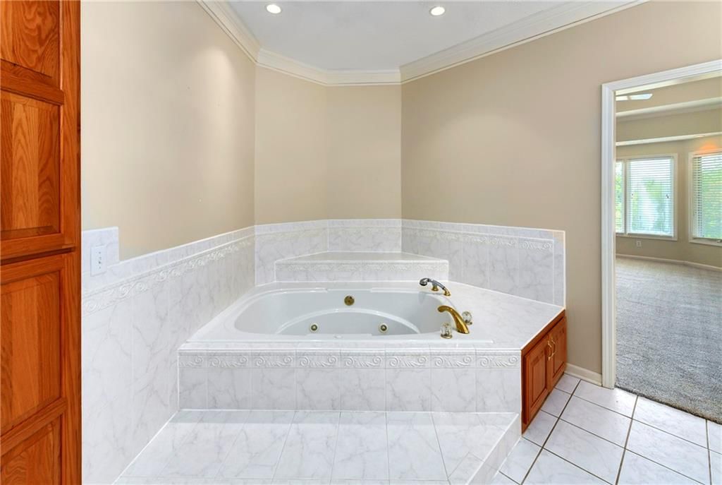 9007 Scott Drive — photo 32