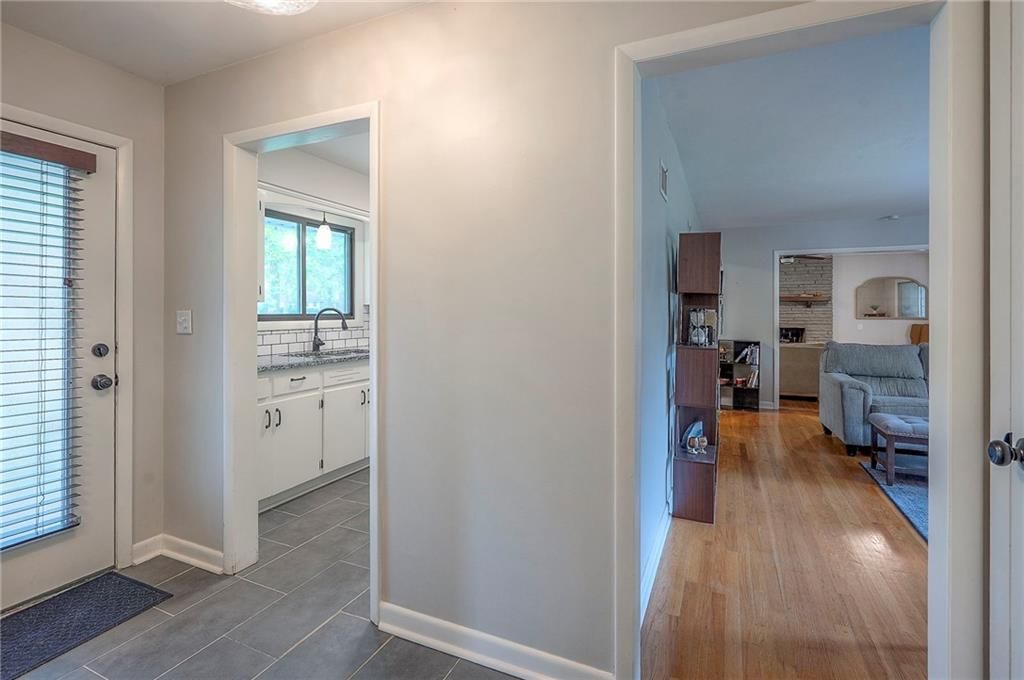 10408 E 81st Terrace — photo 7