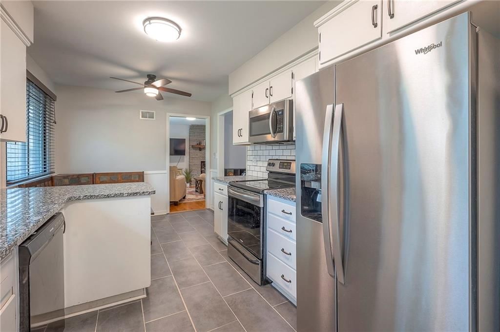 10408 E 81st Terrace — photo 9