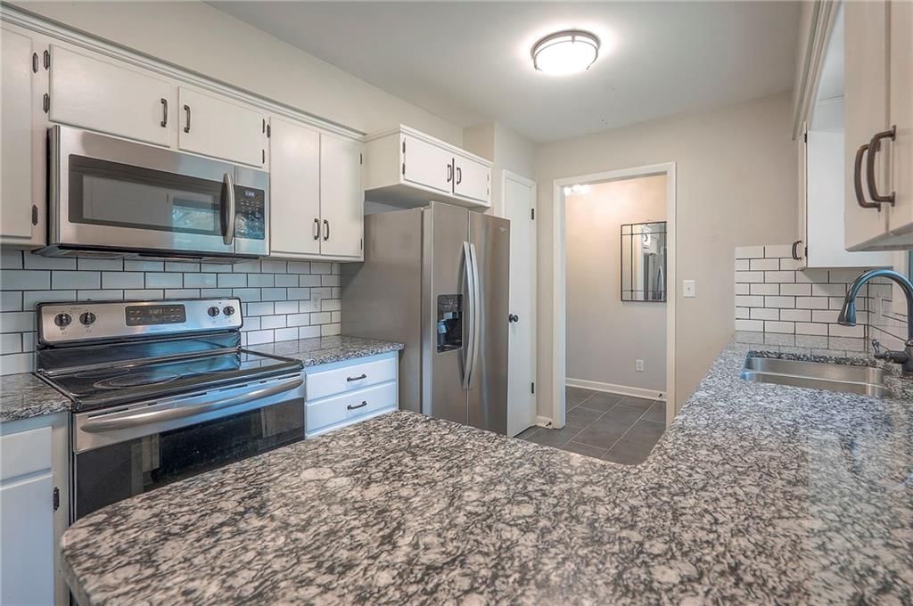 10408 E 81st Terrace — photo 12