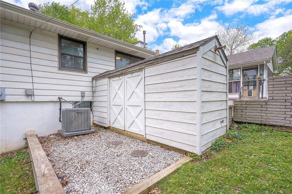 10408 E 81st Terrace — photo 42