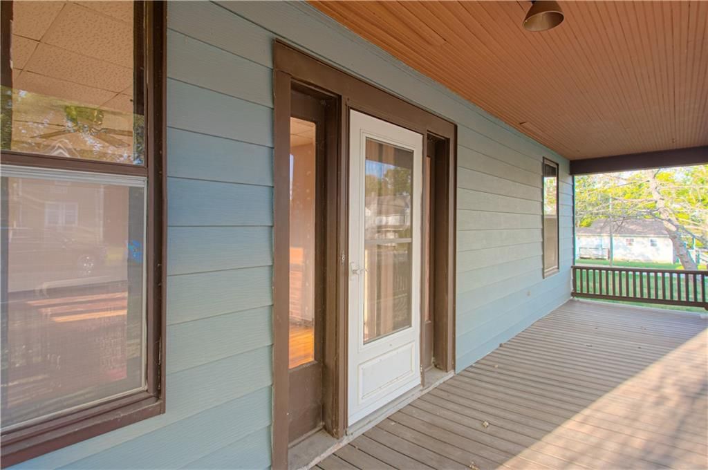107 W Shawnee Street — photo 4