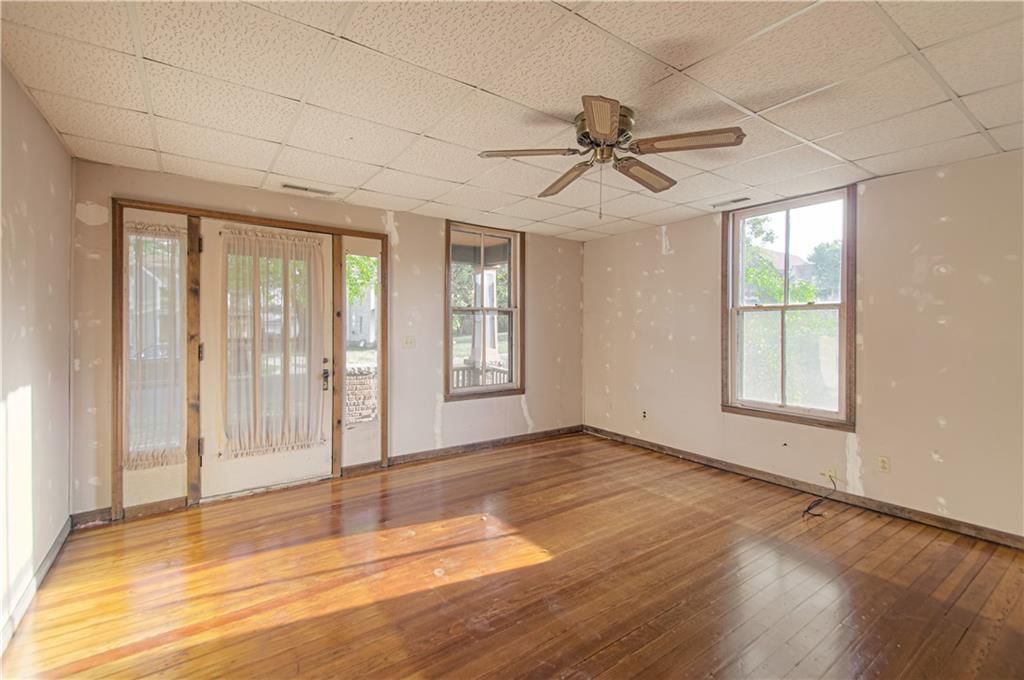 107 W Shawnee Street — photo 6