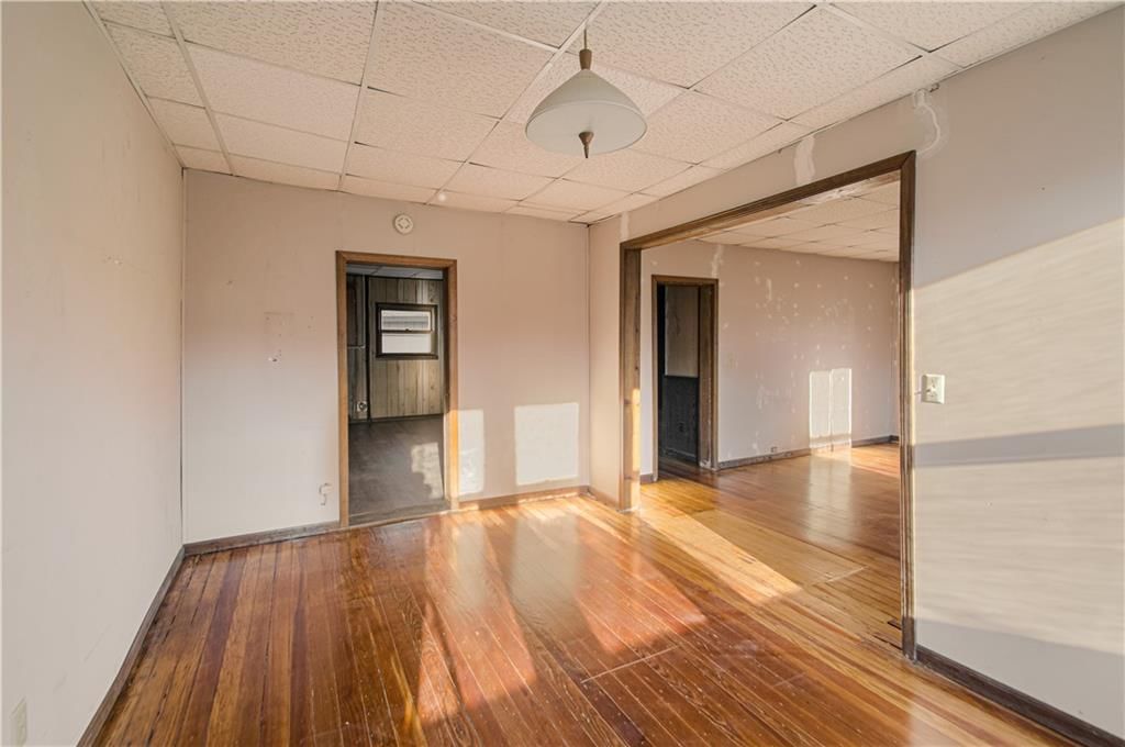 107 W Shawnee Street — photo 8