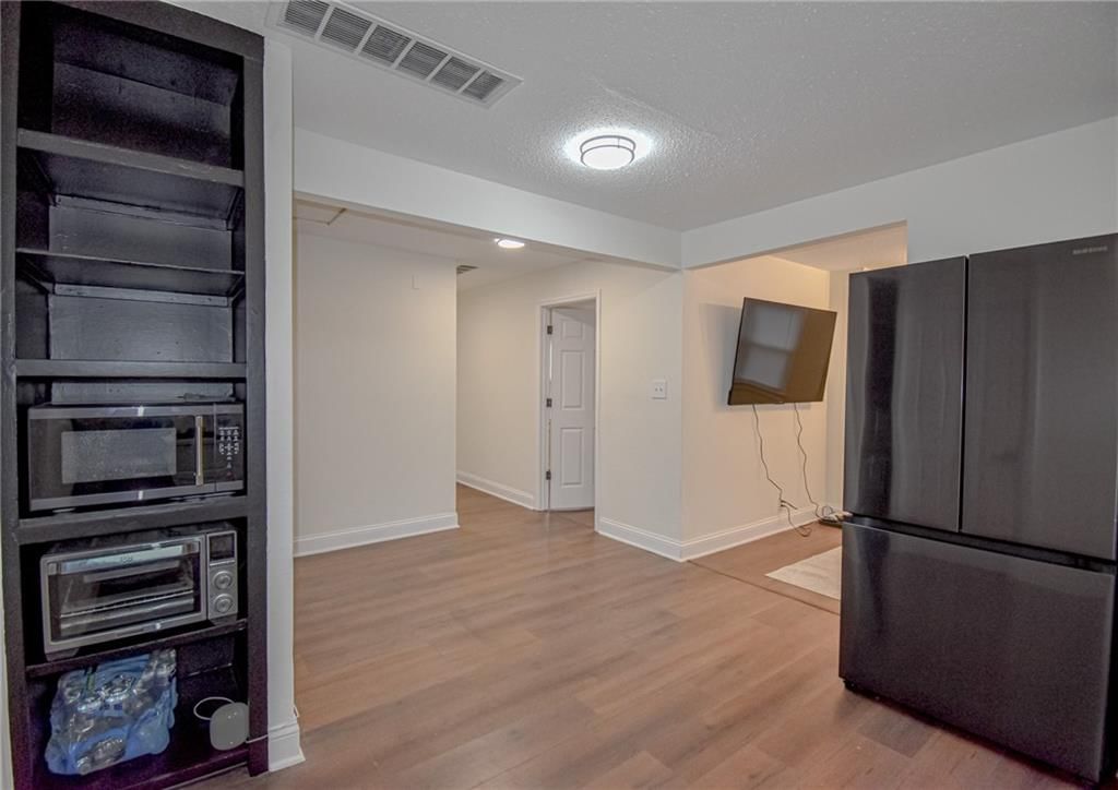 4400 WOODLAND Avenue — photo 7