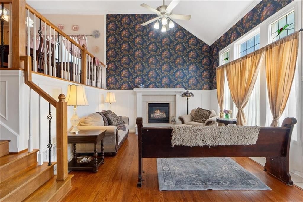 Photo 6 of 35 - 4205 N 126TH Street