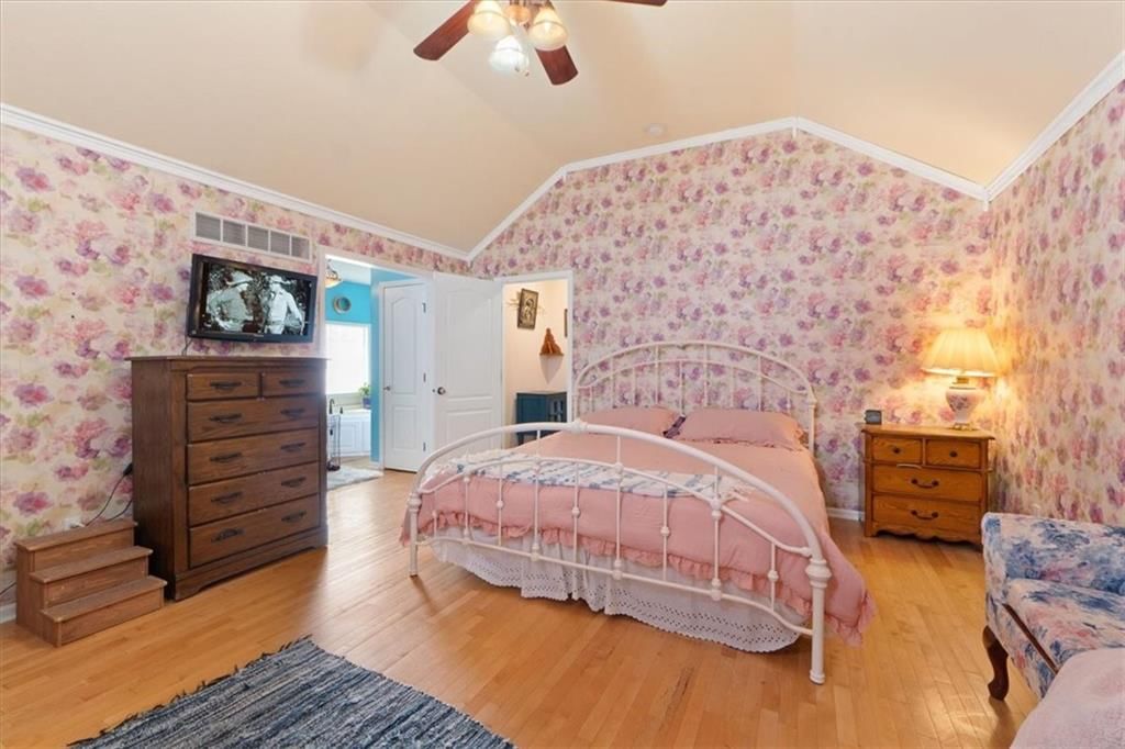 Photo 28 of 35 - 4205 N 126TH Street