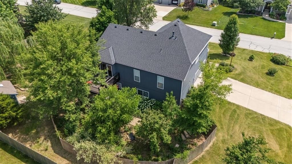 Photo 33 of 35 - 4205 N 126TH Street