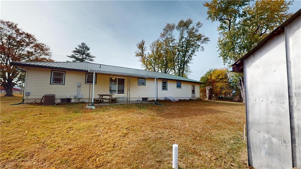 14810 Fairmount Road — photo 17