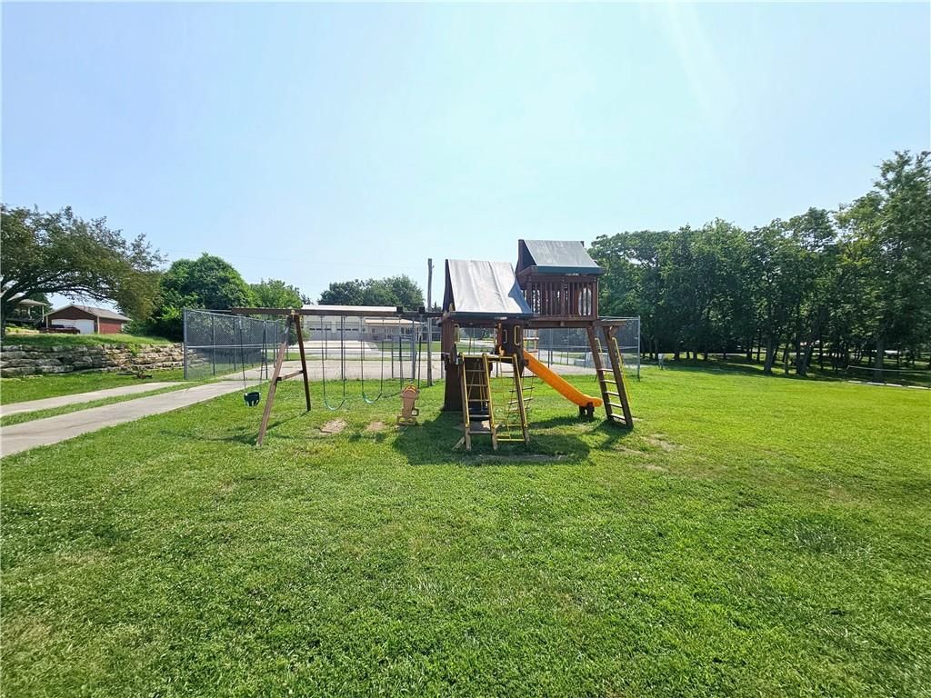 18 & 22 Rose Marie Drive — photo 19