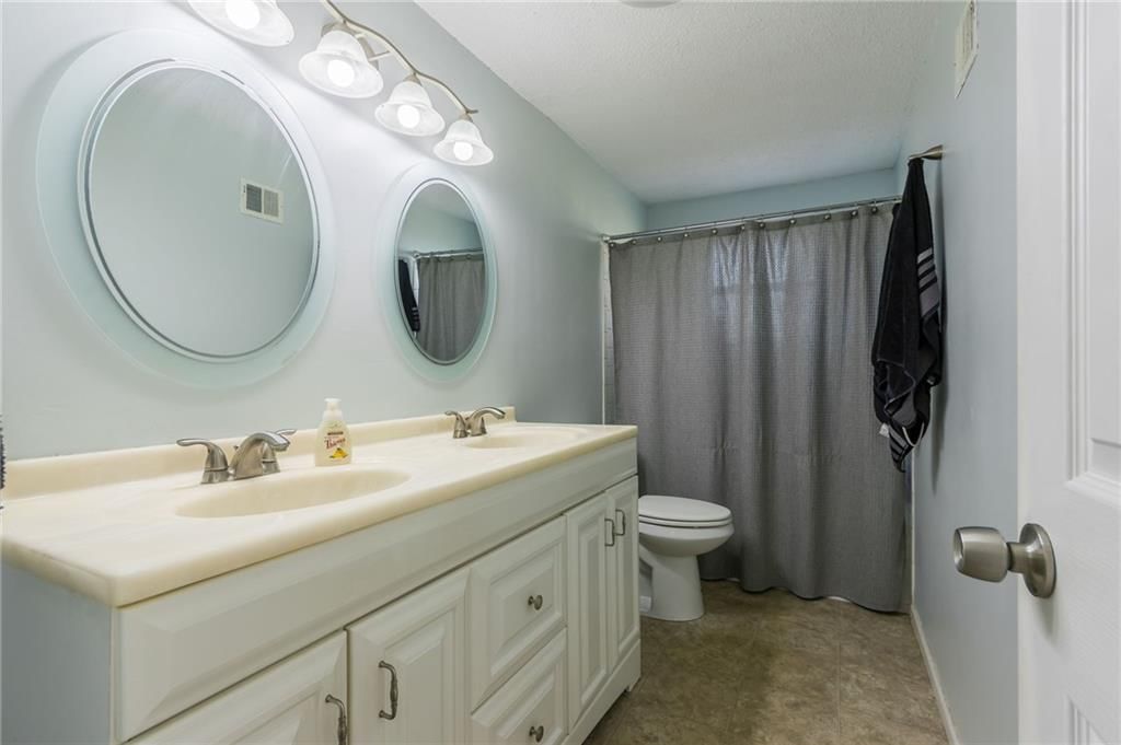 4531 N Bellaire Avenue — photo 8