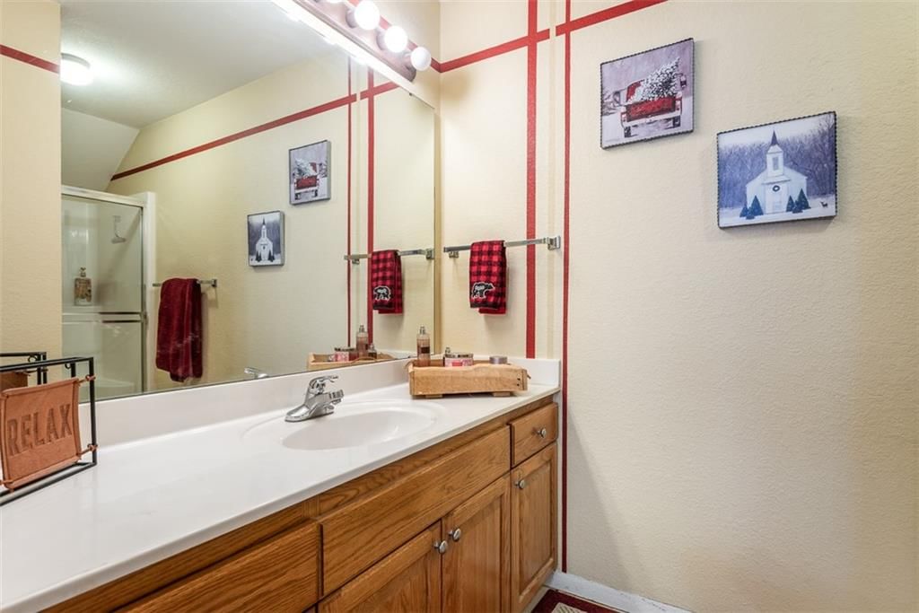 441 W Hawthorn Street — photo 18