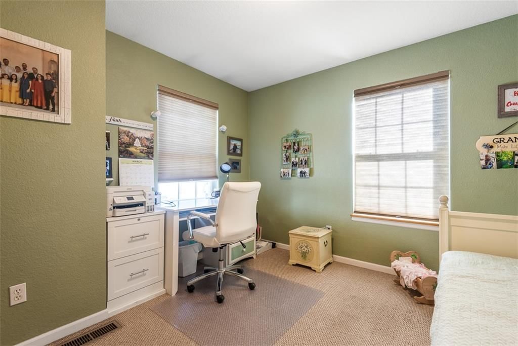 441 W Hawthorn Street — photo 23