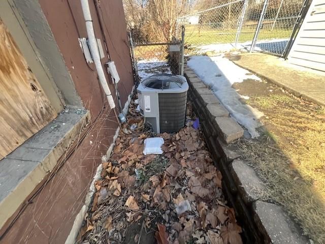 1220 E 80th Street — photo 11