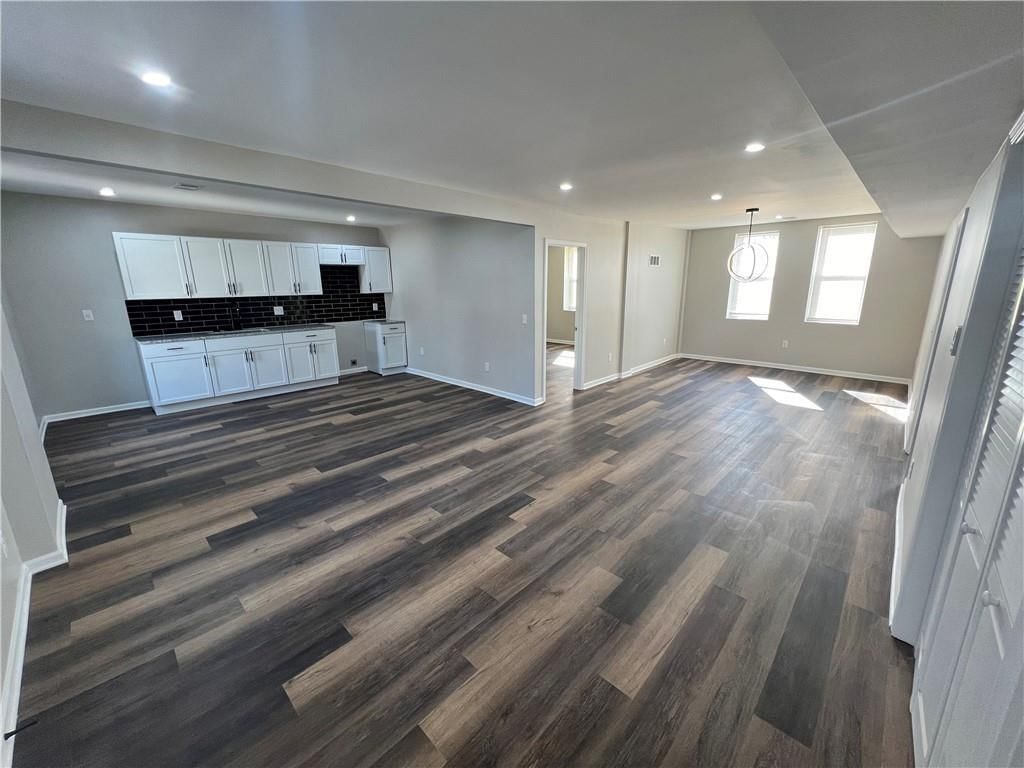4214 E 7th Street — photo 23