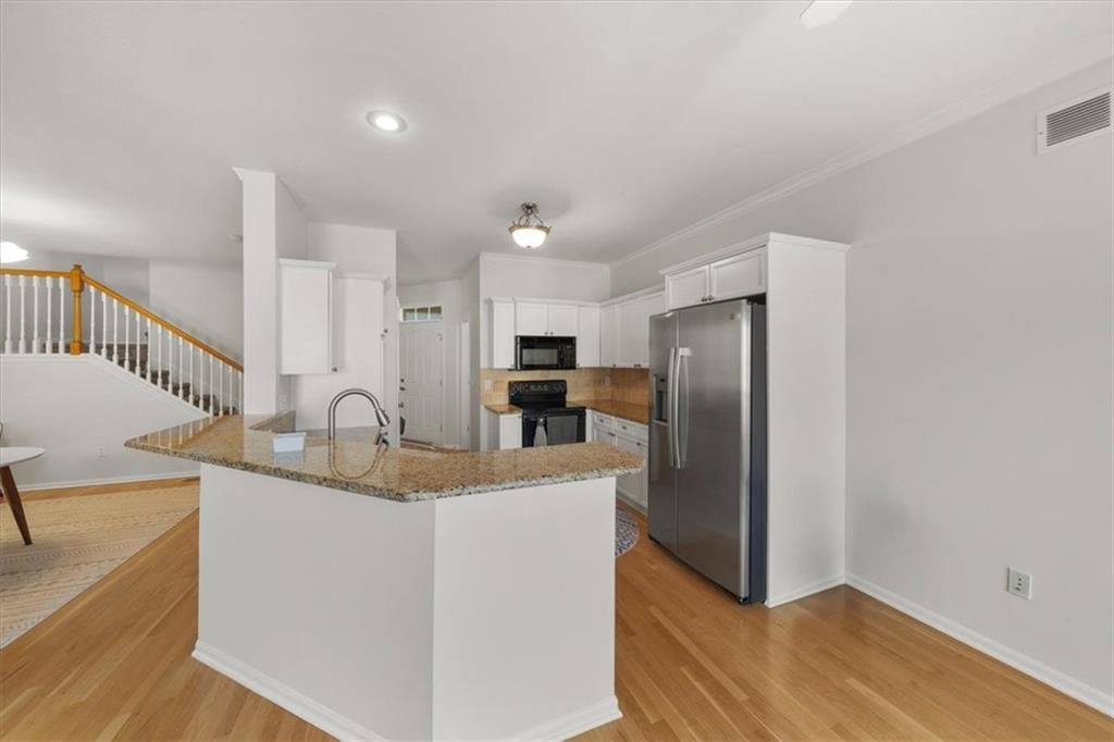 16120 Linden Street — photo 7