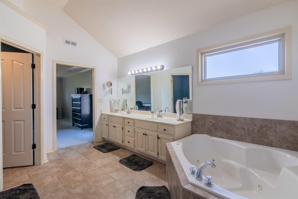 11035 Northridge Drive — photo 19