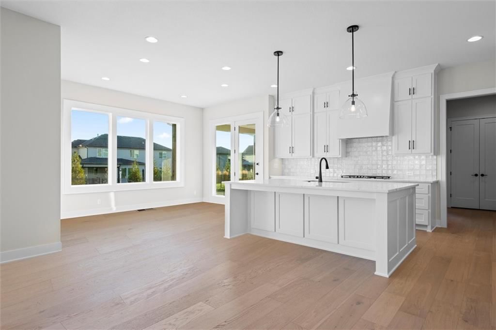 8017 Round Prairie Street — photo 3