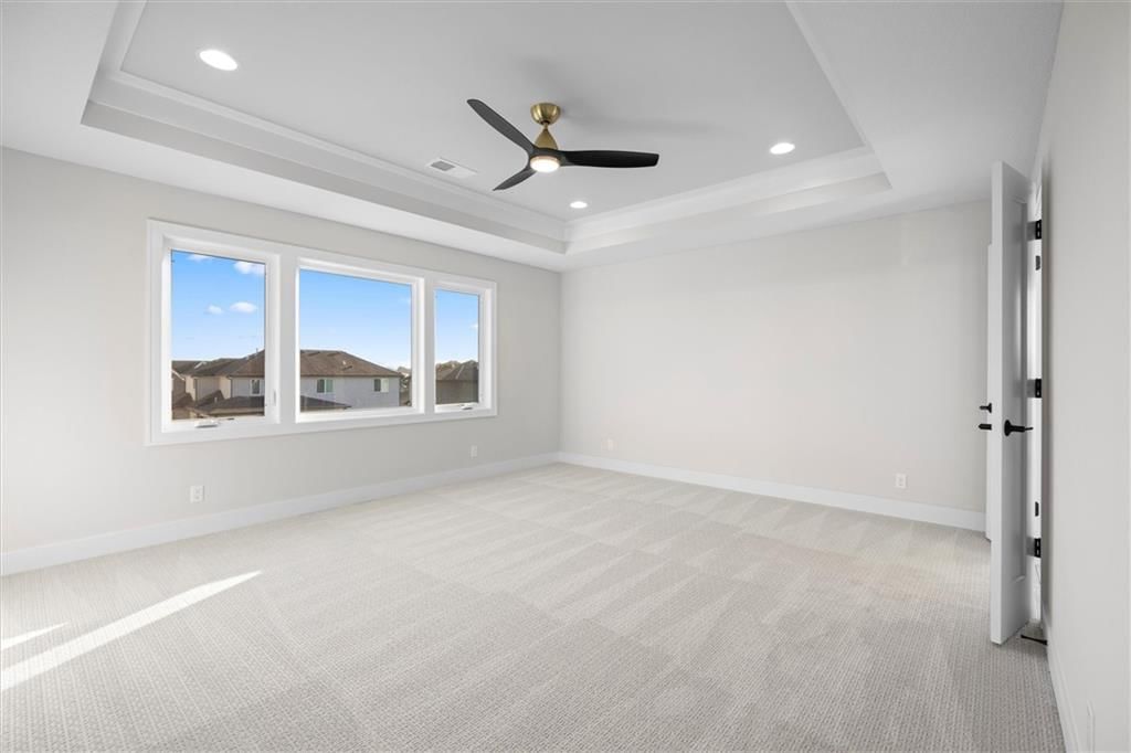 8017 Round Prairie Street — photo 5