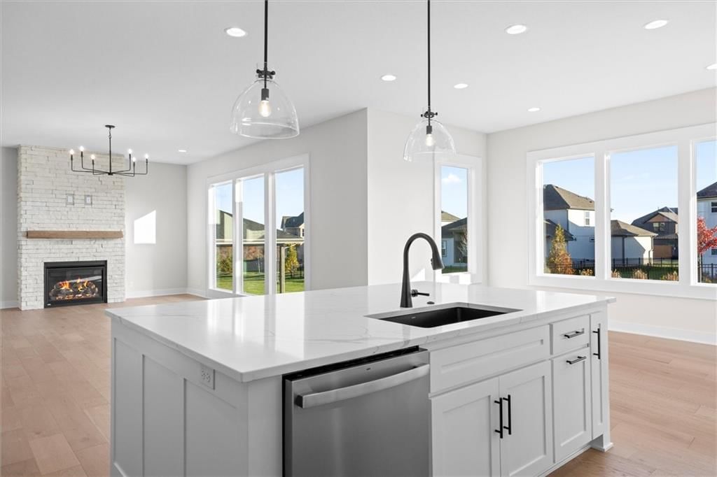 8017 Round Prairie Street — photo 10