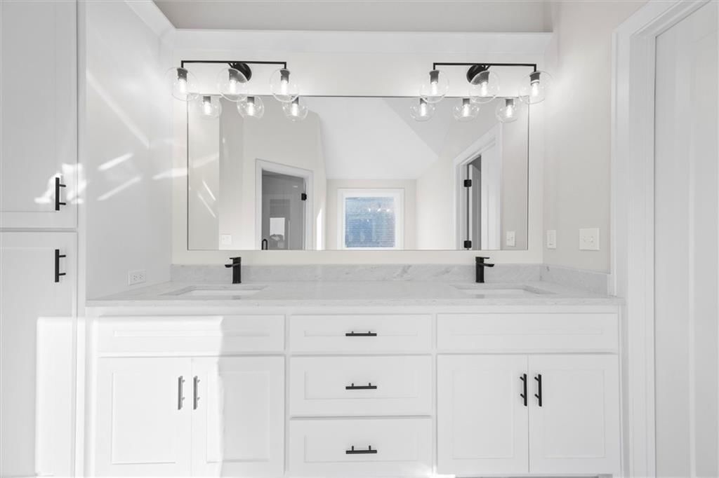 8017 Round Prairie Street — photo 22