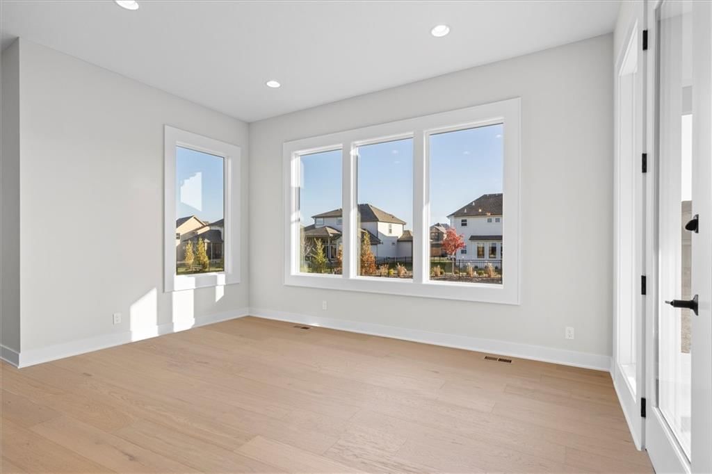 8017 Round Prairie Street — photo 42