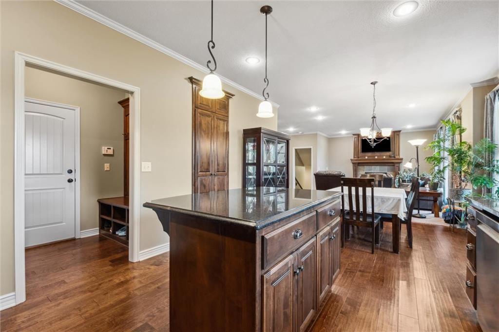 825 Creekmoor Pond Lane — photo 9
