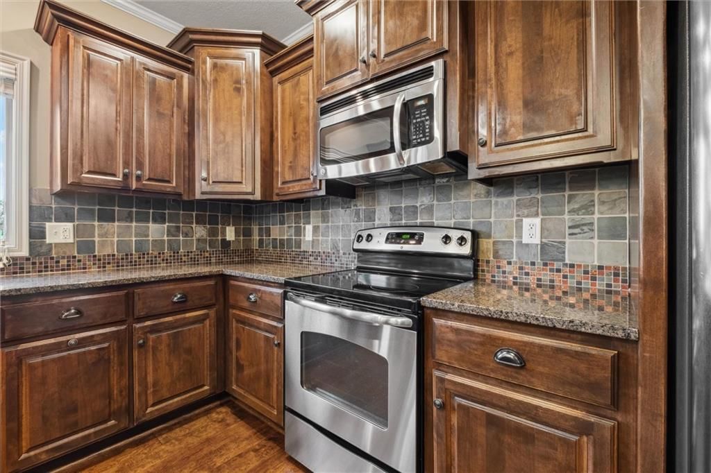 825 Creekmoor Pond Lane — photo 12