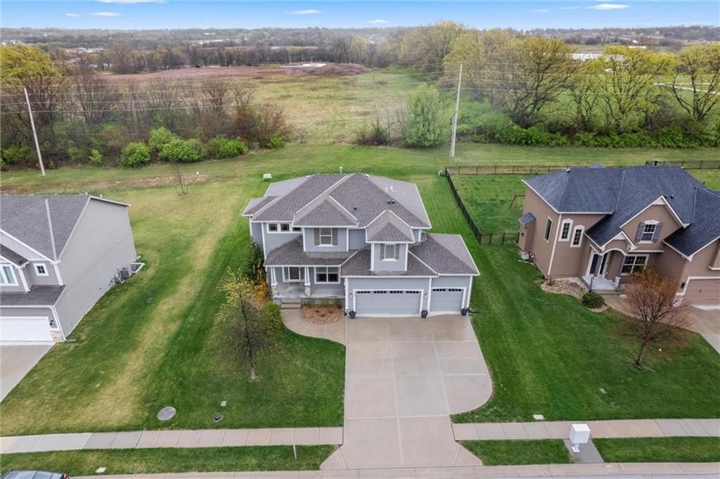 825 Creekmoor Pond Lane — photo 39