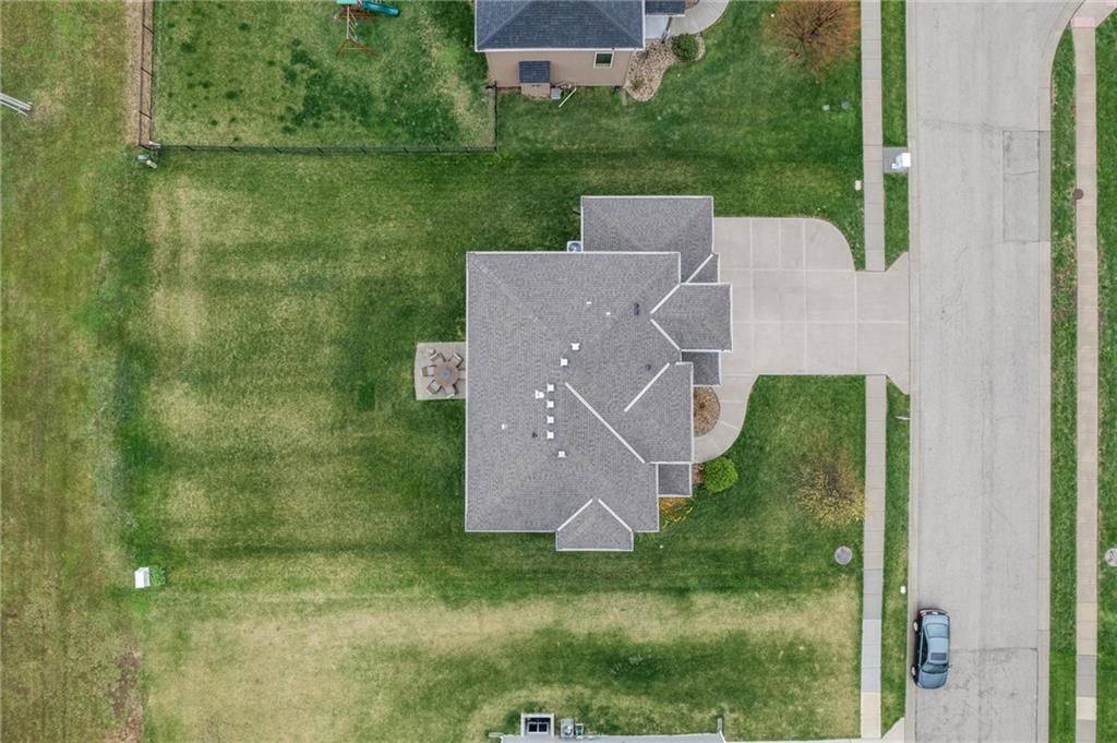 825 Creekmoor Pond Lane — photo 41