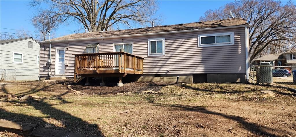 7834 Ash Street — photo 34