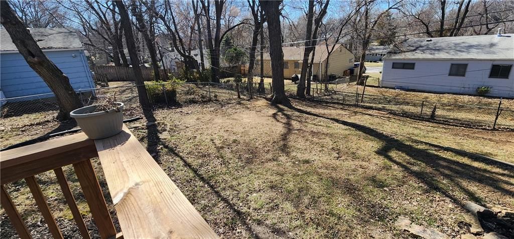 7834 Ash Street — photo 35