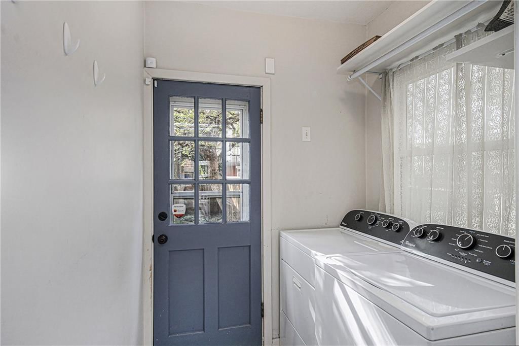 4346 Genessee Street — photo 12