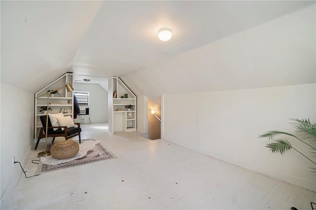 4346 Genessee Street — photo 22