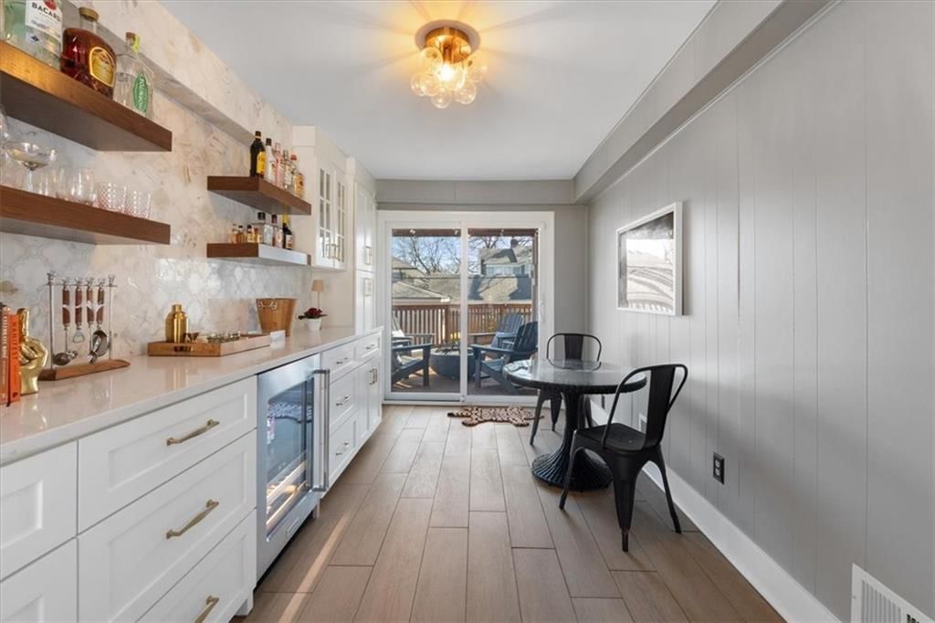 631 W 61st Street — photo 15