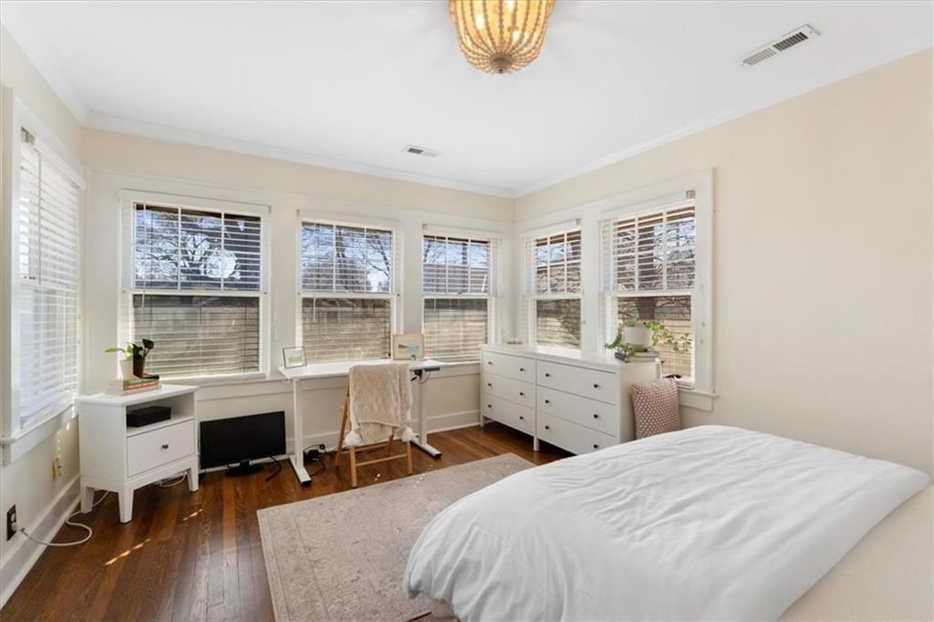 631 W 61st Street — photo 27
